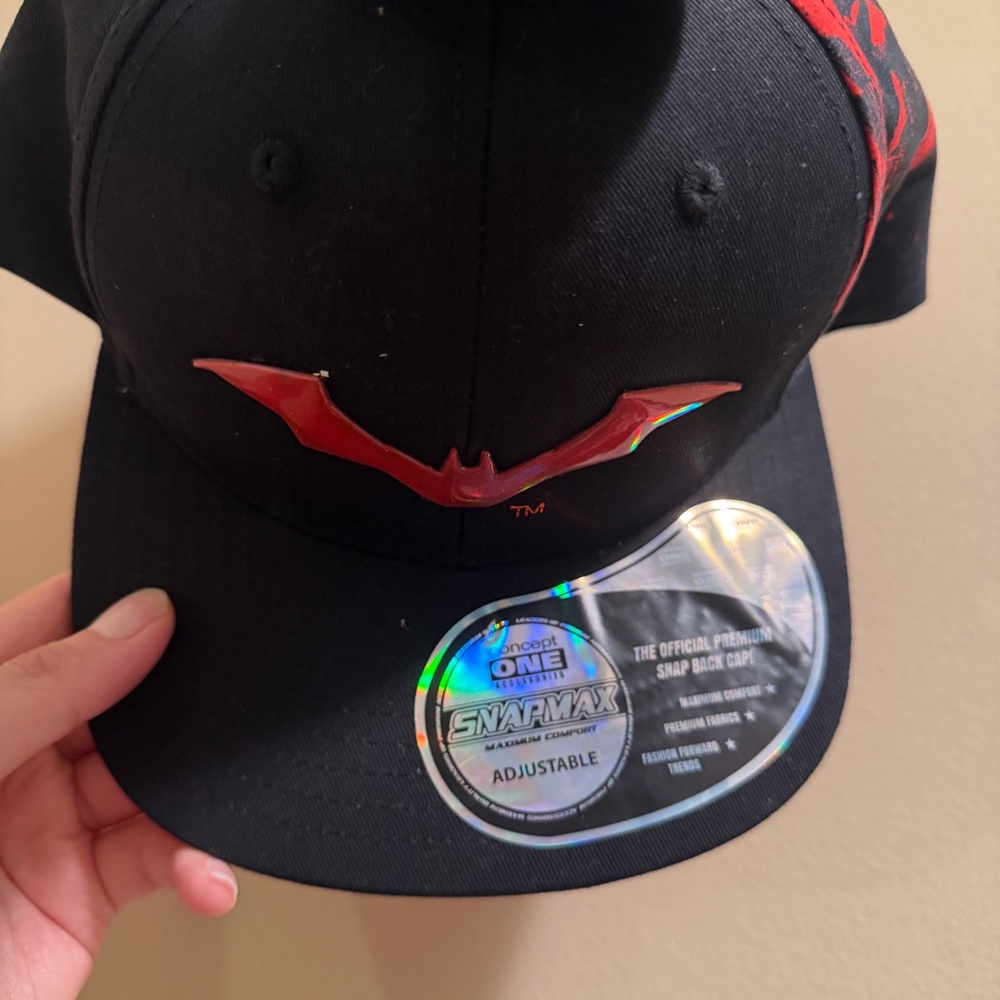 Batman Black and Red Hat - Picture 4 of 4